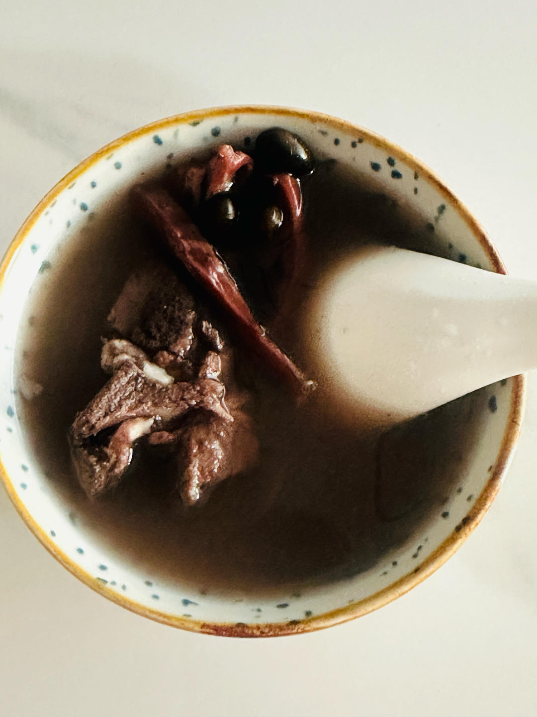 黑豆墨鱼排骨汤