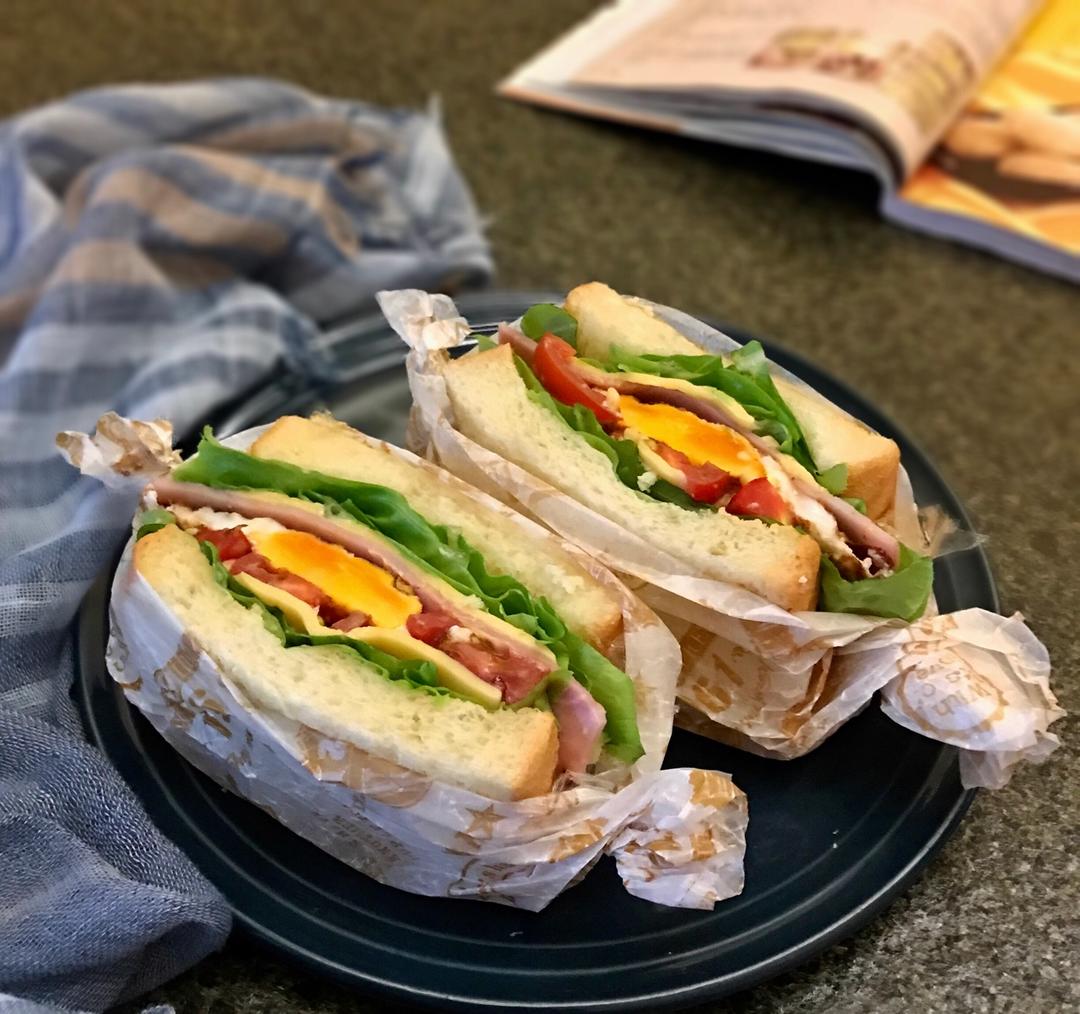 如何做超厚的沼三明治~详细tip！牛油果鸡蛋午餐肉三明治~