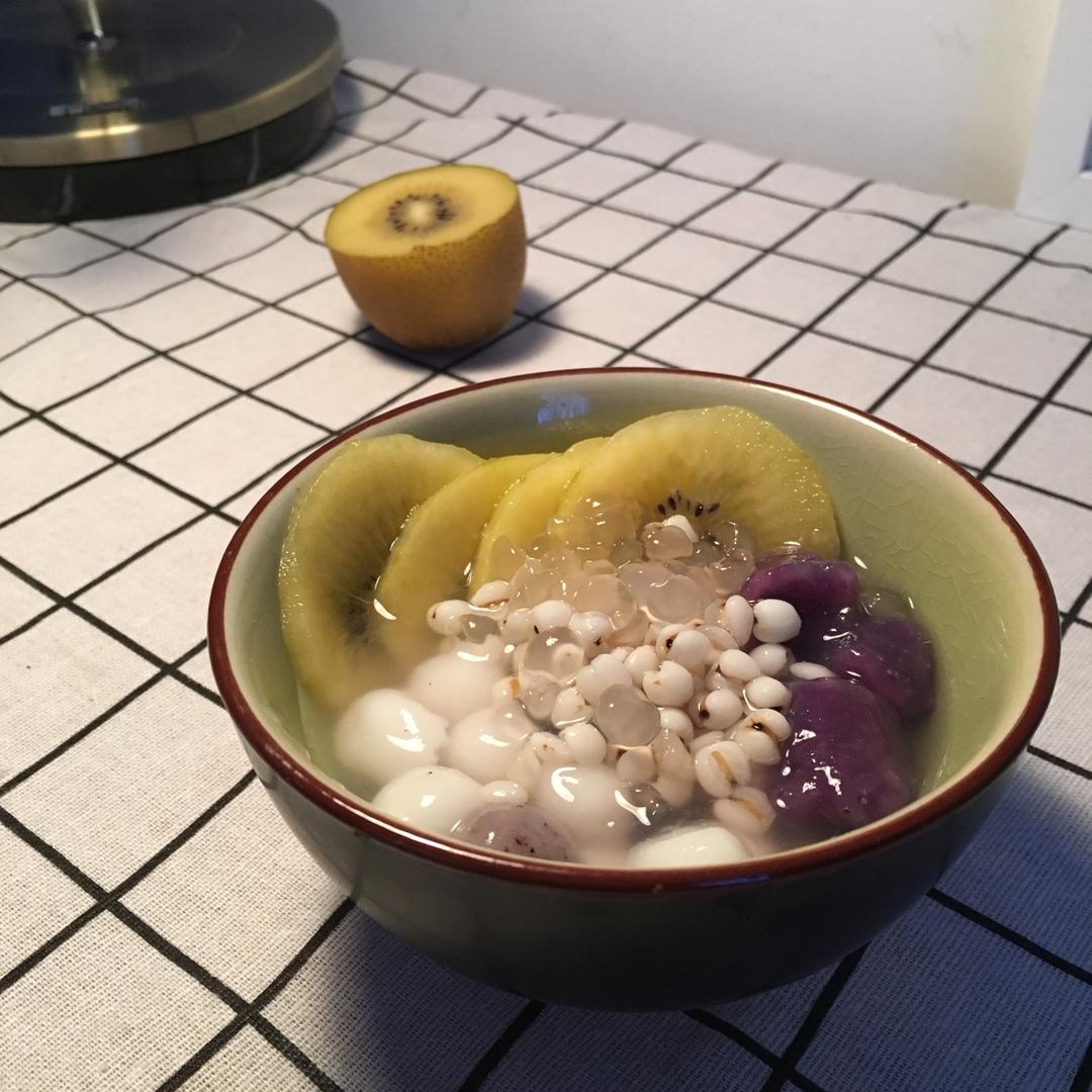 椰汁西米芋圆