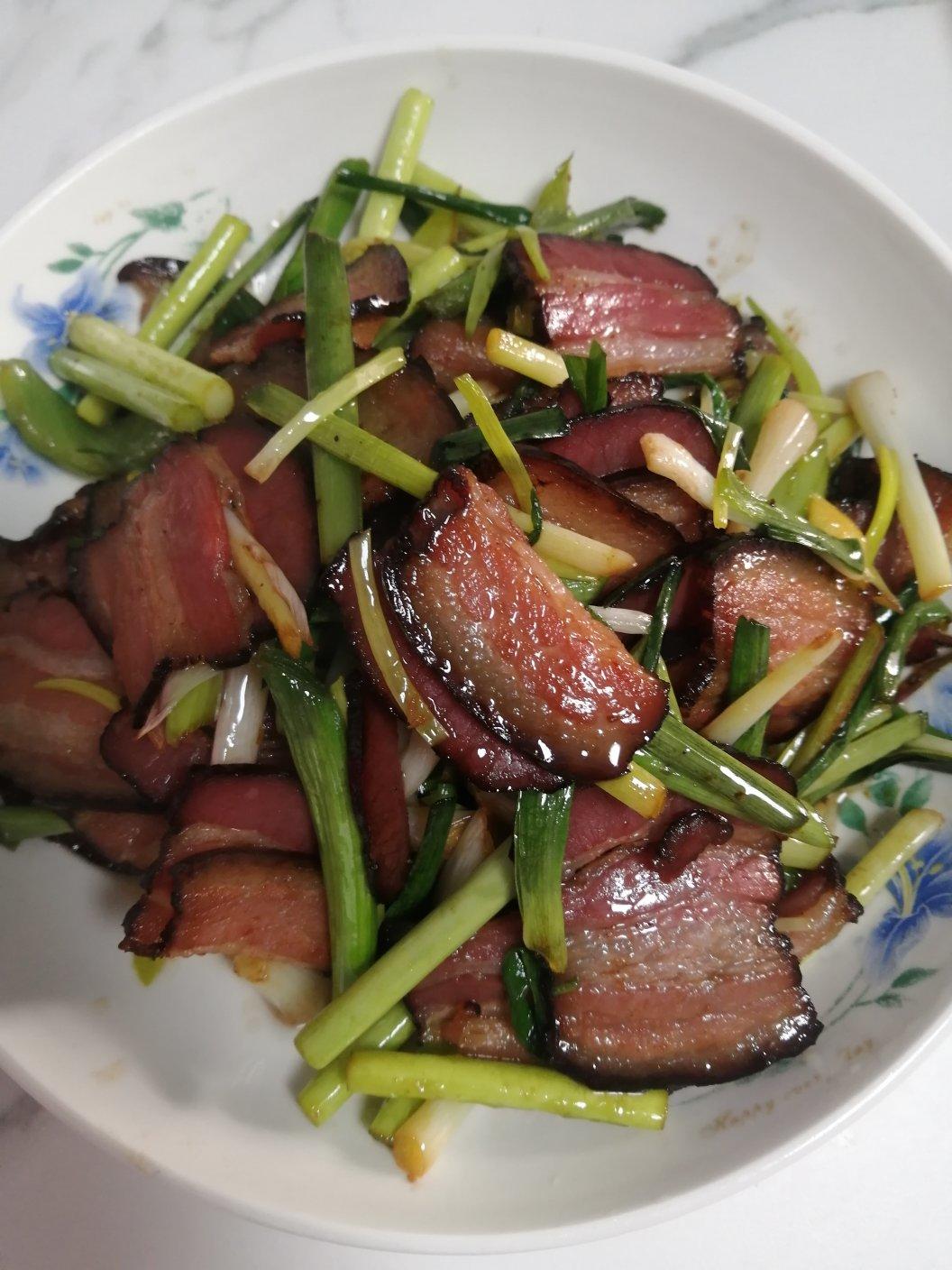 蒜苗炒腊肉