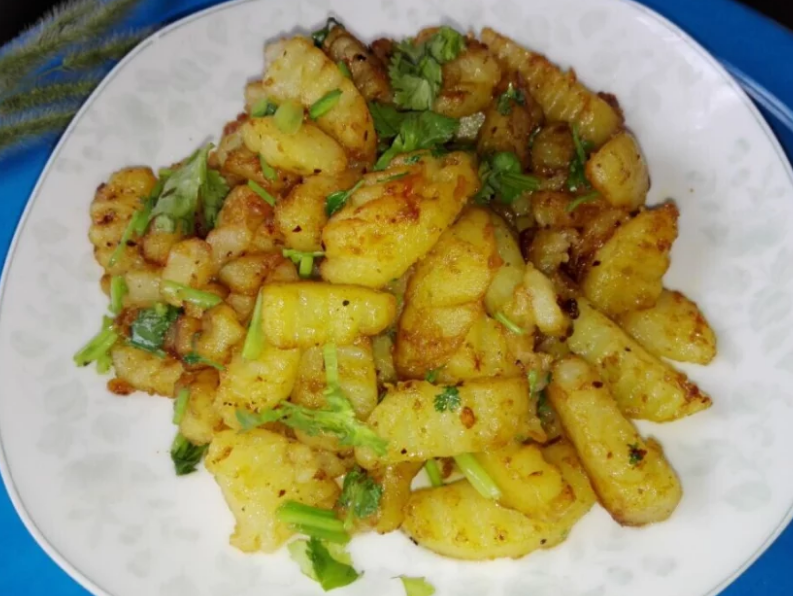 还走“油条+豆浆”的套路？来，教你个鲜蔬烩油条吧~圆满素食