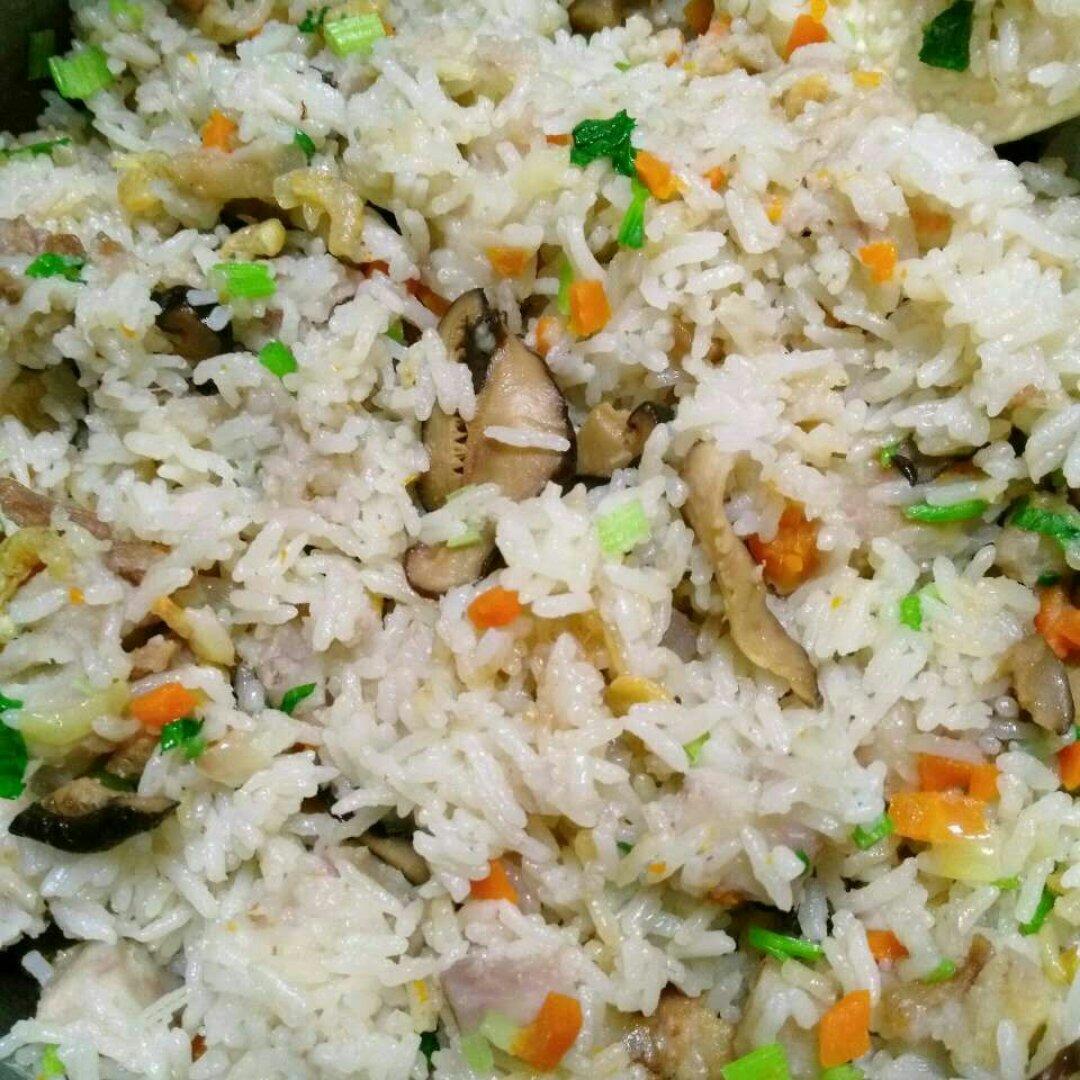 喂阳光做的芋头咸饭