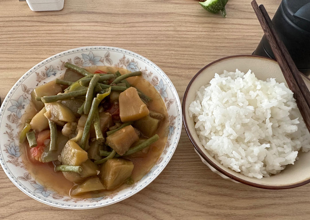 土豆茄子炖豆角