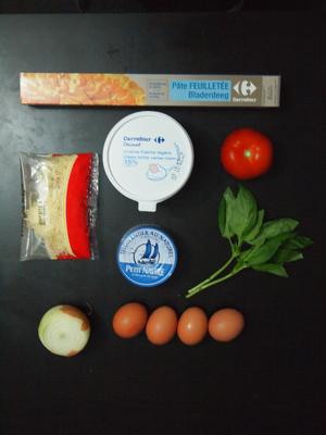 tarte au thon et tomate 金枪鱼番茄塔的做法 步骤1