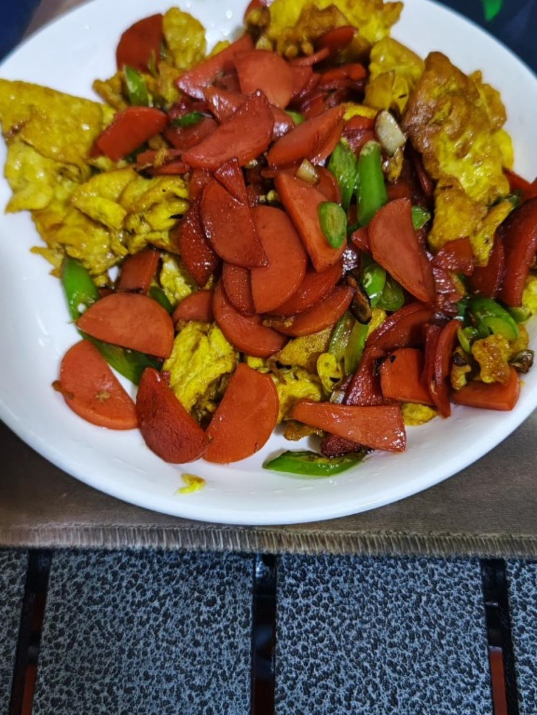 青椒火腿炒鸡蛋
