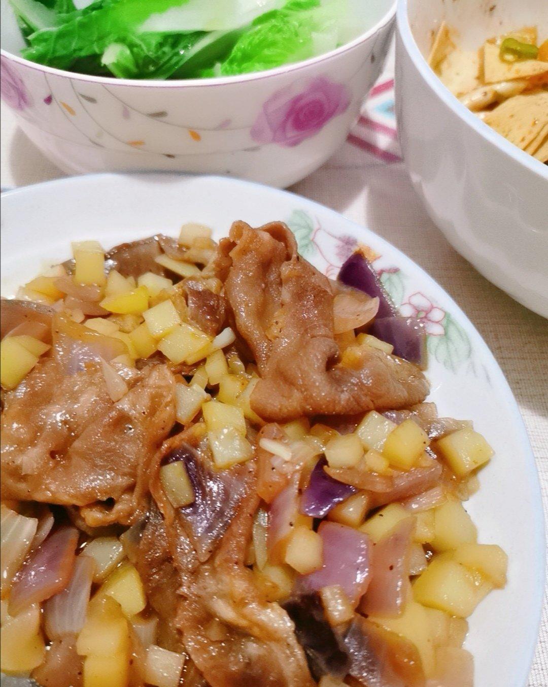 好吃到舔碗底的土豆肥牛拌饭