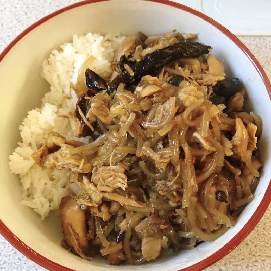 小鸡炖蘑菇