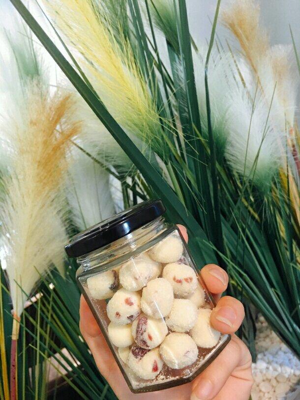 和宝贝一起动手做——牛乳球！