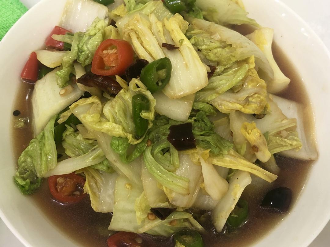 厨师长教你：“酸辣大白菜”的家常做法，酸辣又开胃，收藏了