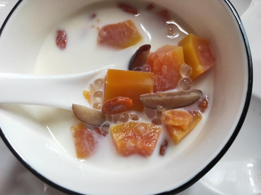 木瓜牛奶西米露