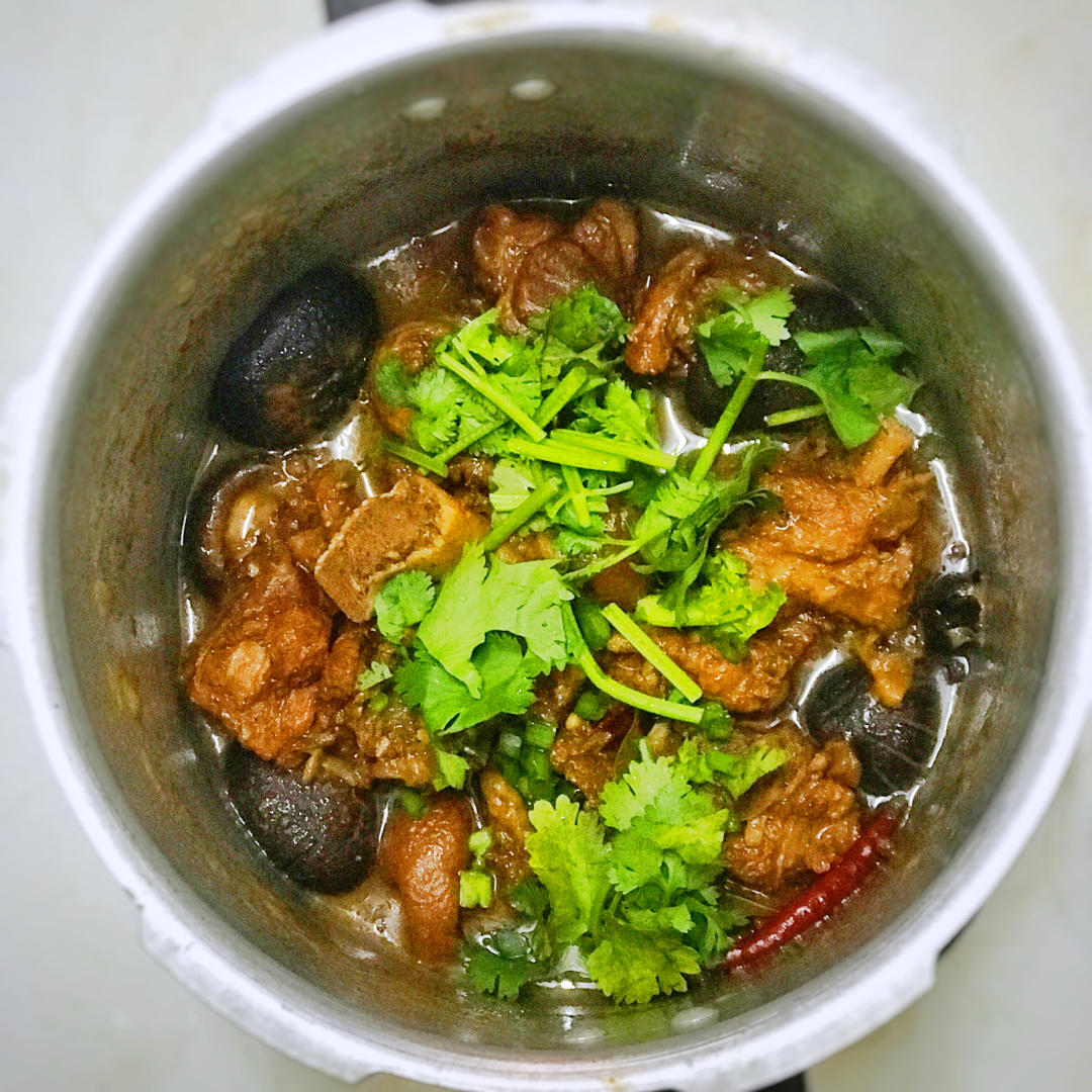 红焖猪蹄
