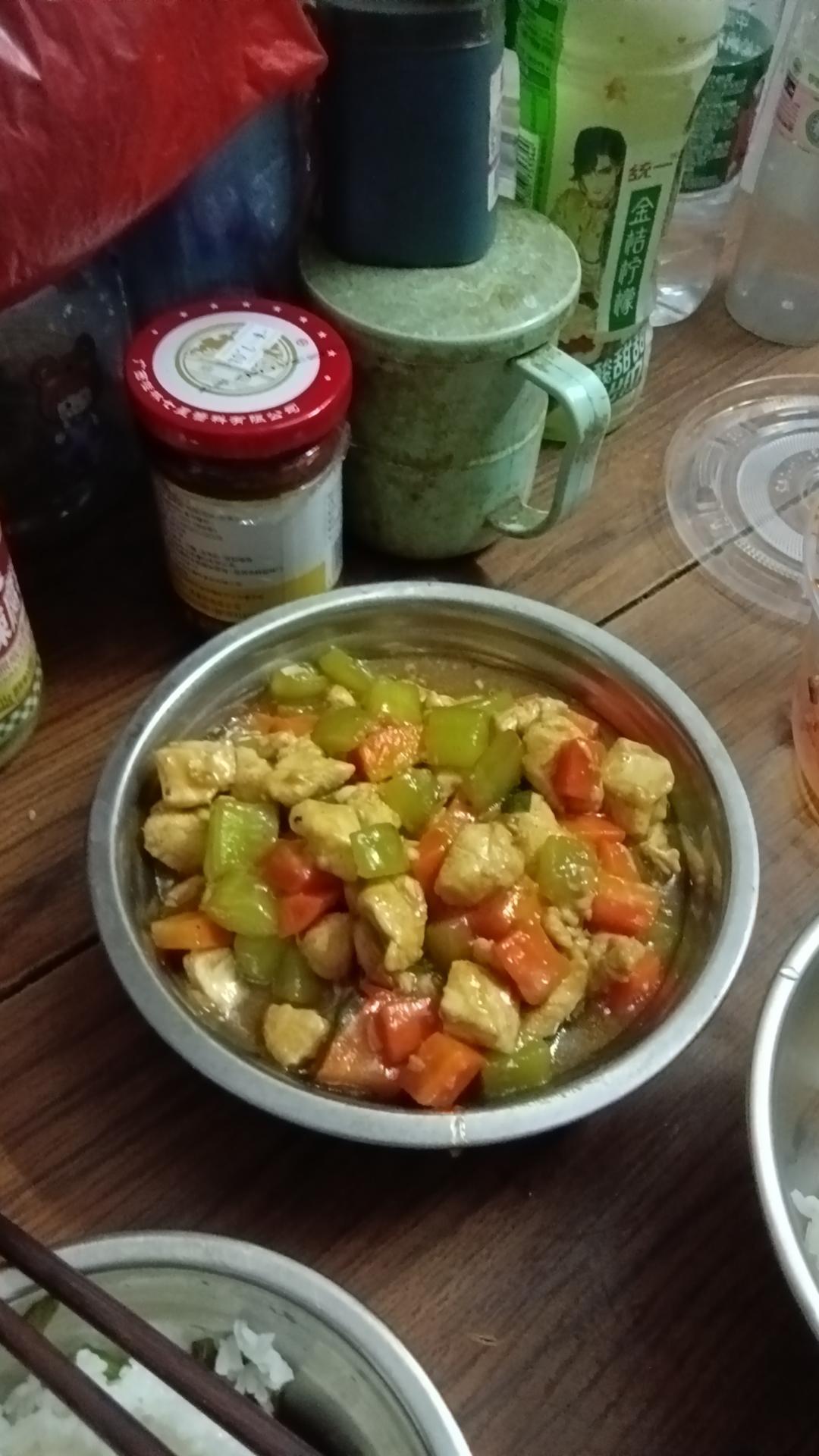 宫保鸡丁这么做简单易学好吃下饭