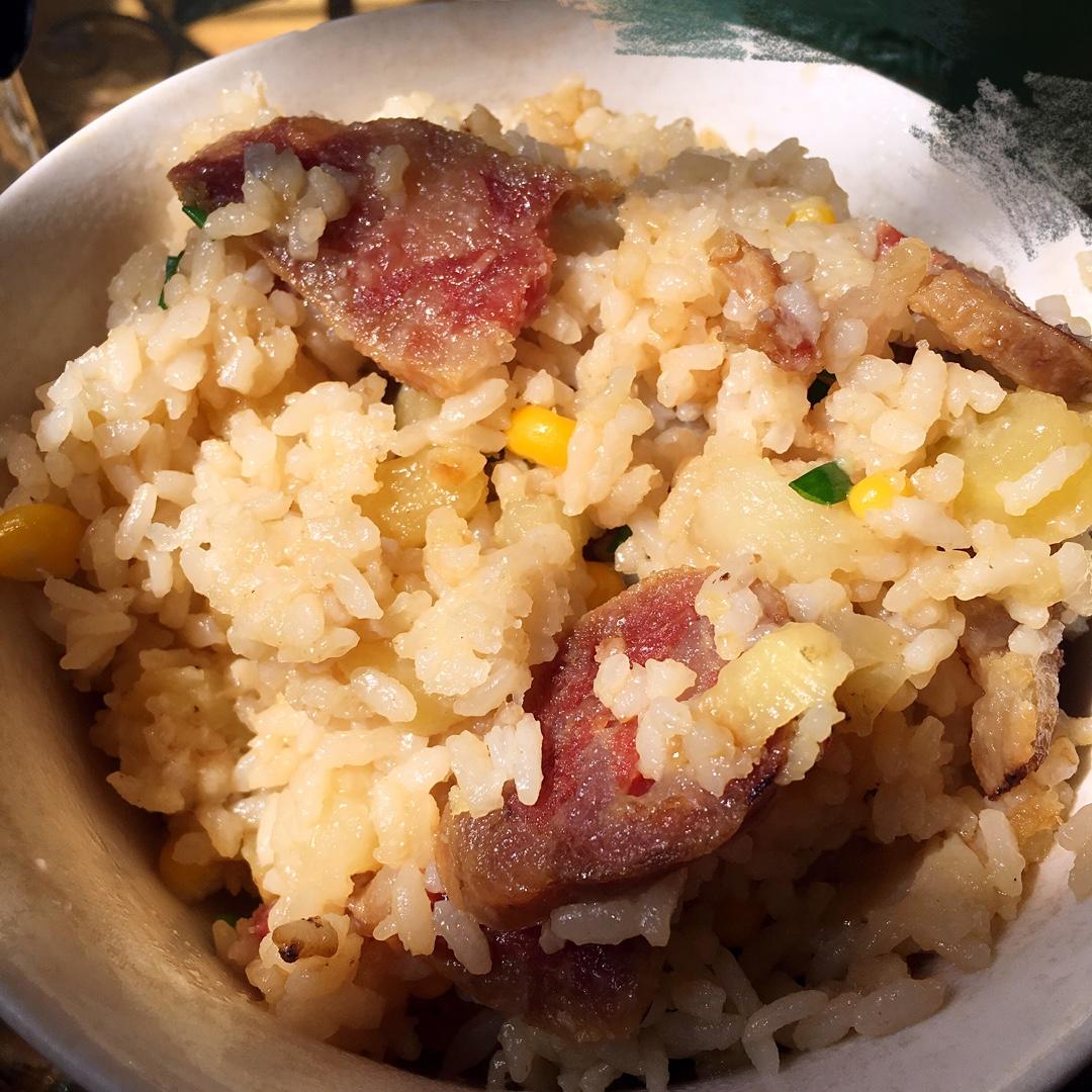香肠土豆闷饭