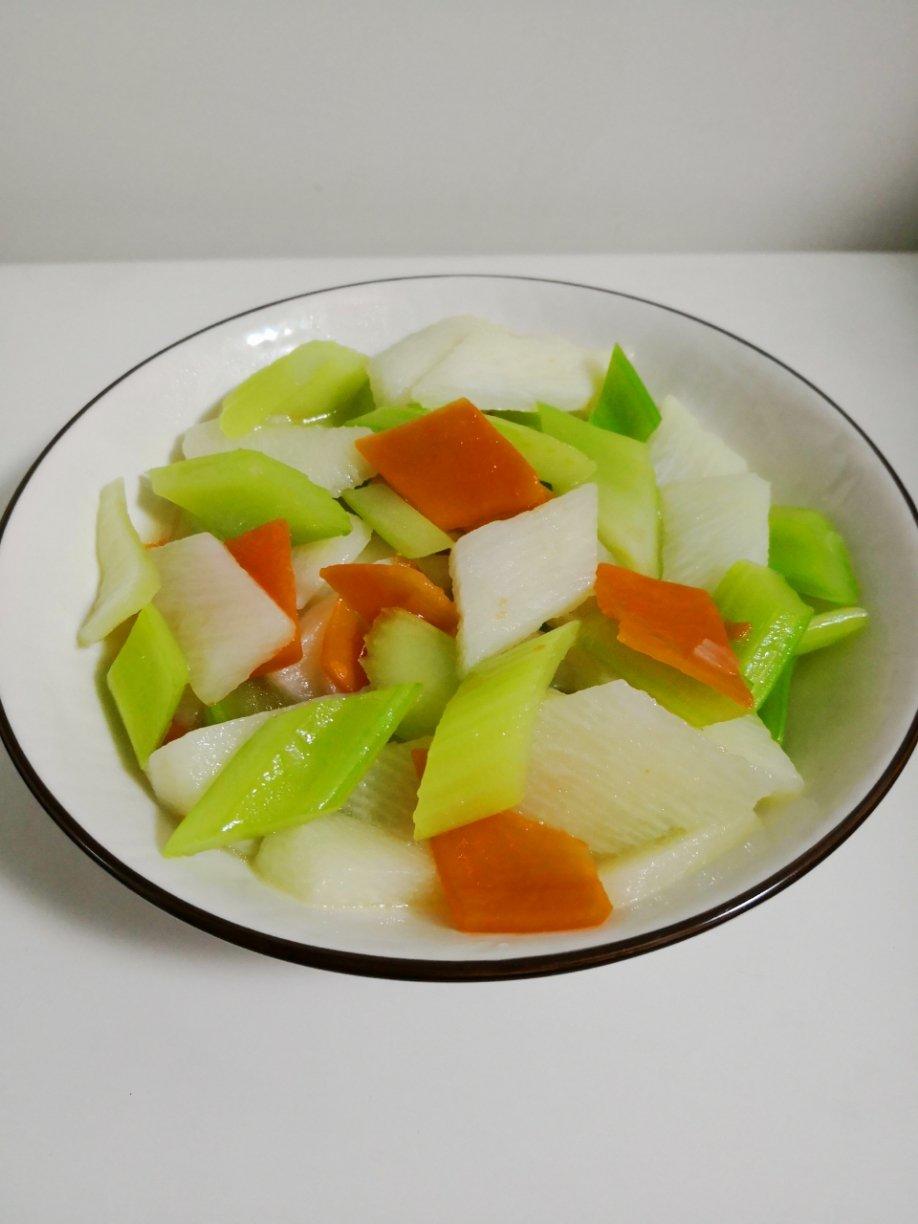 ゝ 落 夕做的西芹炒山药