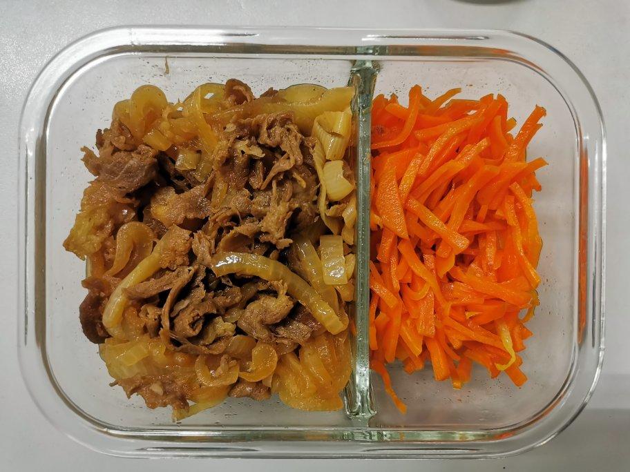 日式肥牛饭+厚蛋烧便当+菠萝橙子汁【曼达小馆】
