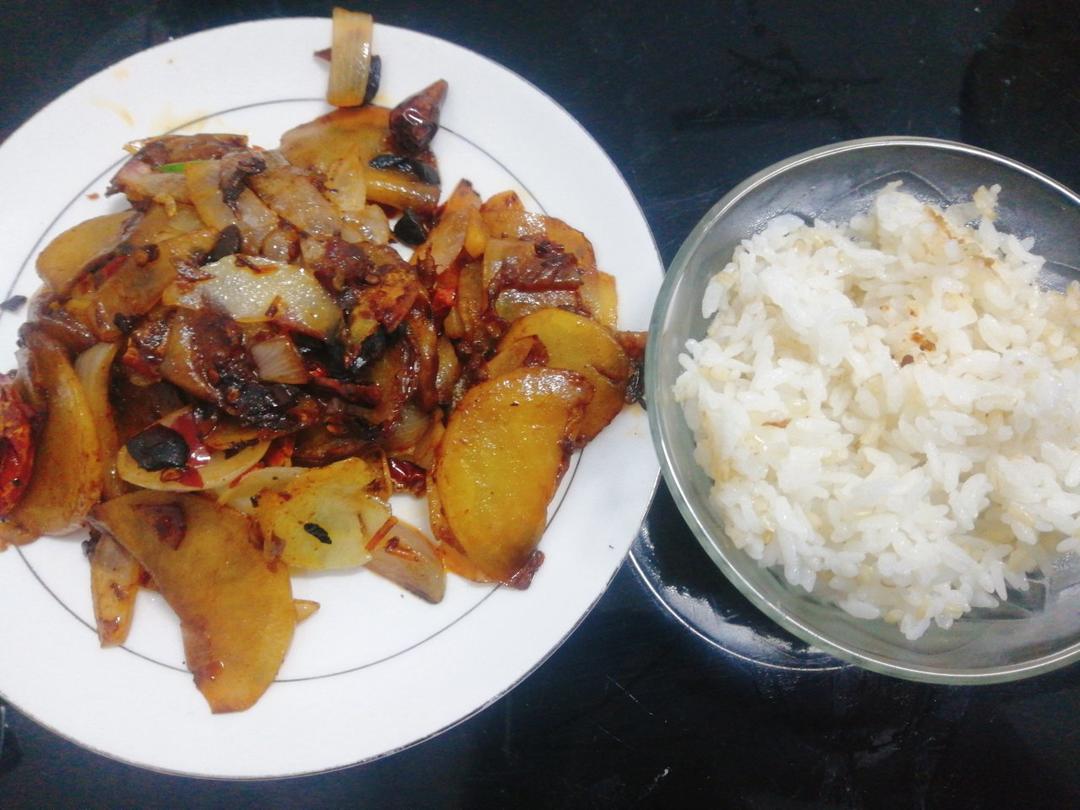 干锅土豆片