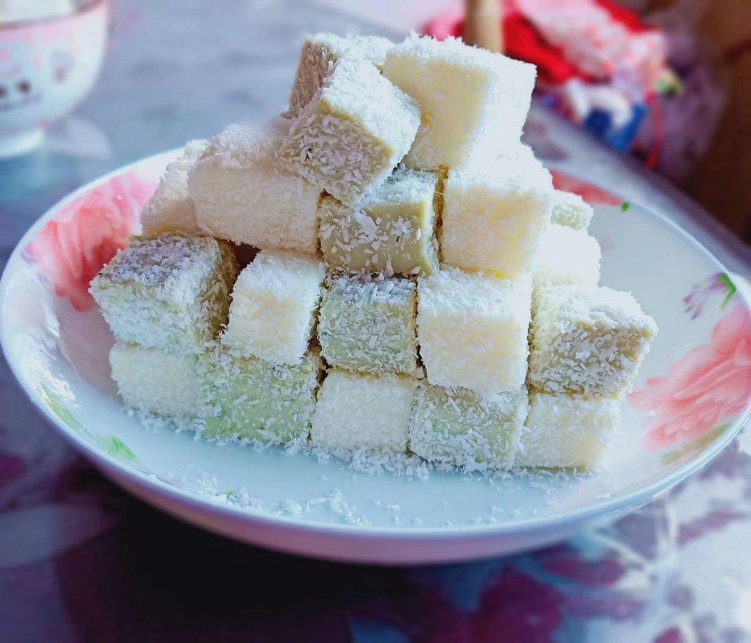 椰丝牛奶小方糕