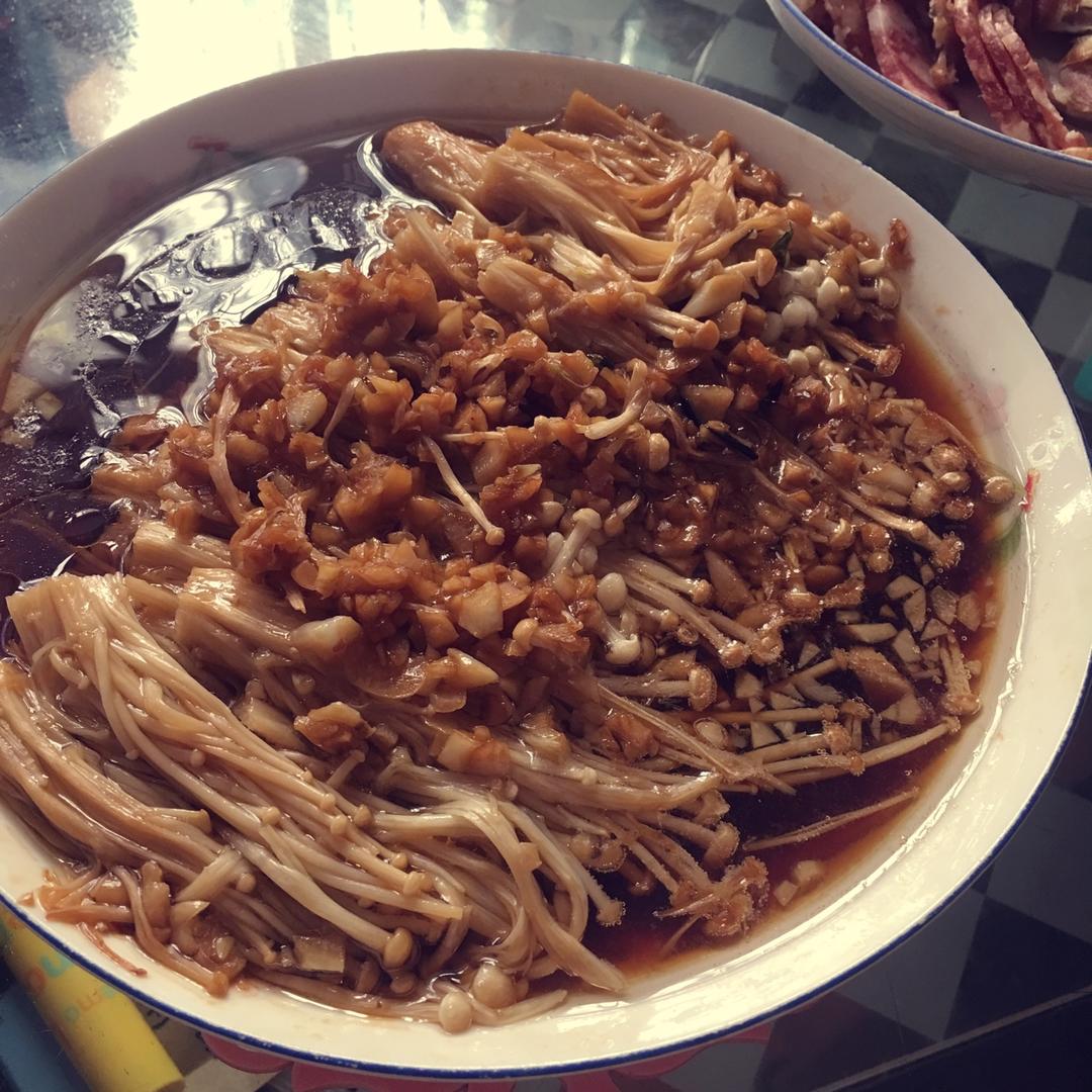 蒜蓉蒸金针菇