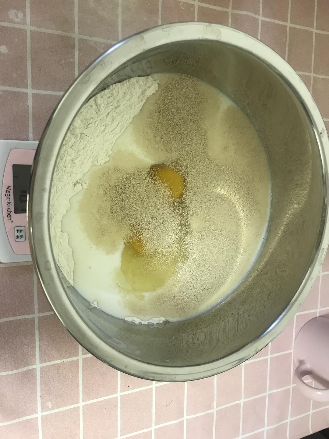 纯奶手撕吐司的做法 步骤1