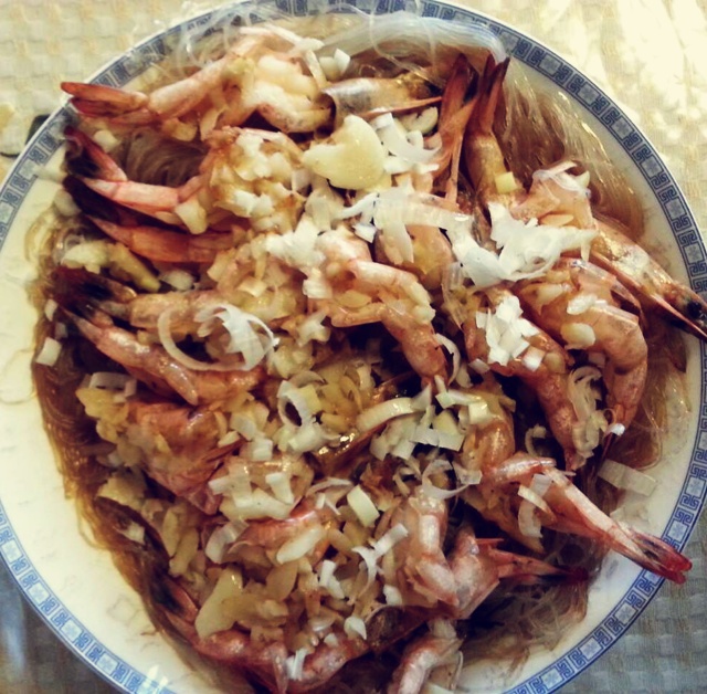 蒜蓉粉丝蒸大虾