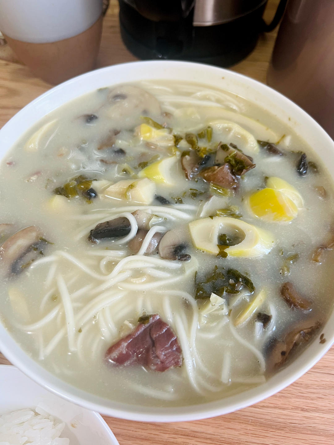奶白鲫鱼面