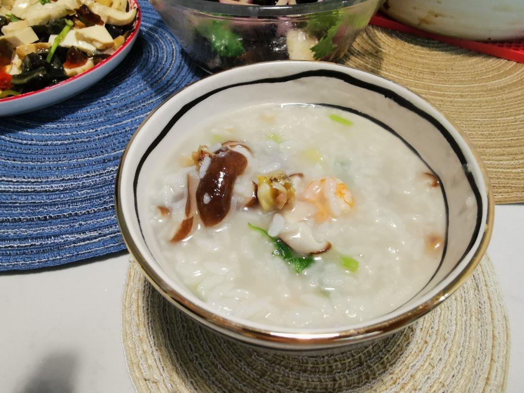 鲍鱼海鲜粥
