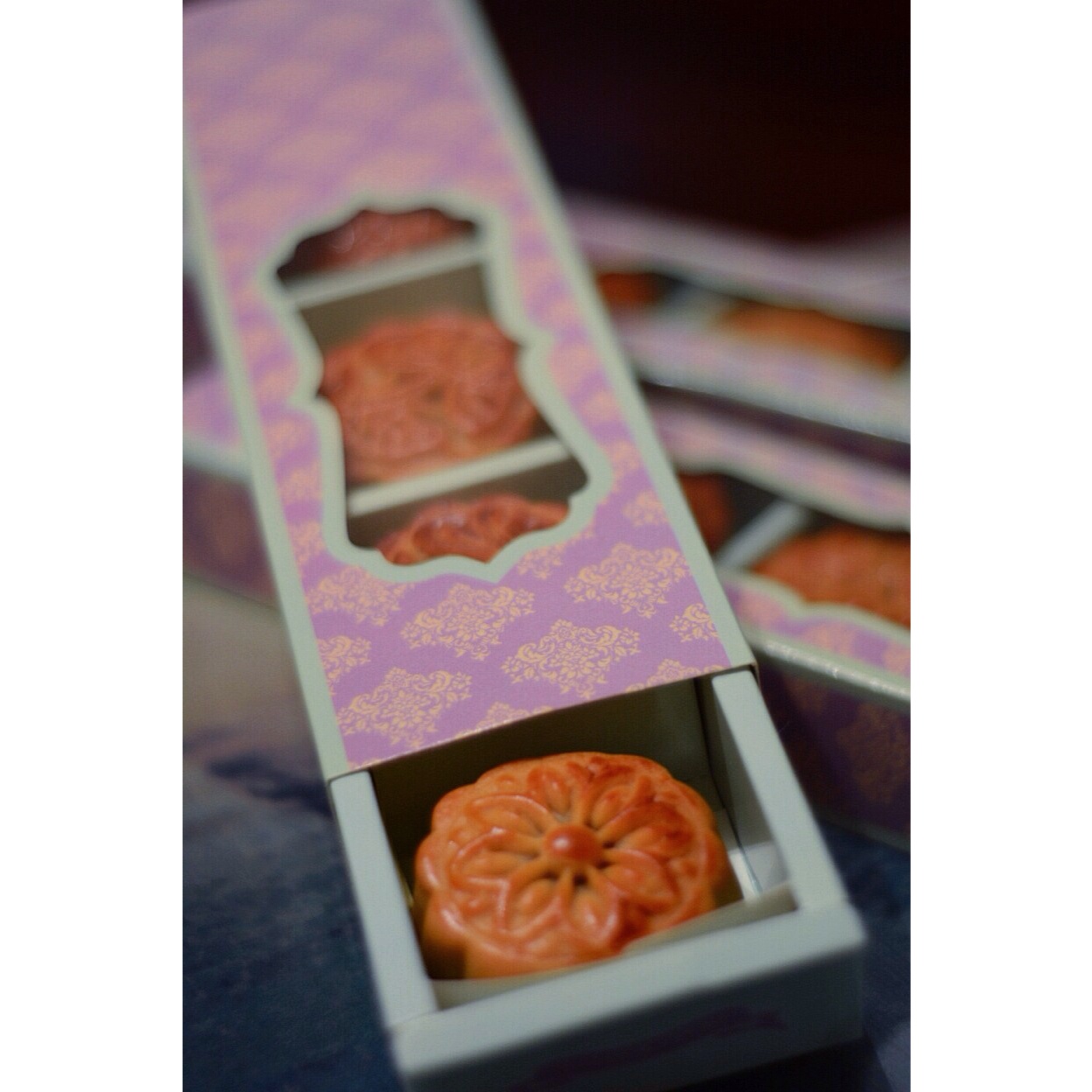 广式月饼——蛋黄莲蓉月饼