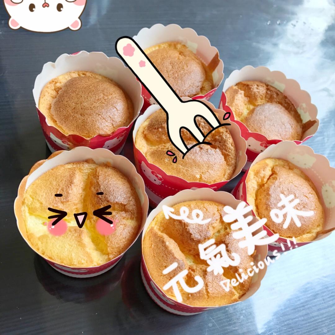 软绵绵戚风纸杯蛋糕