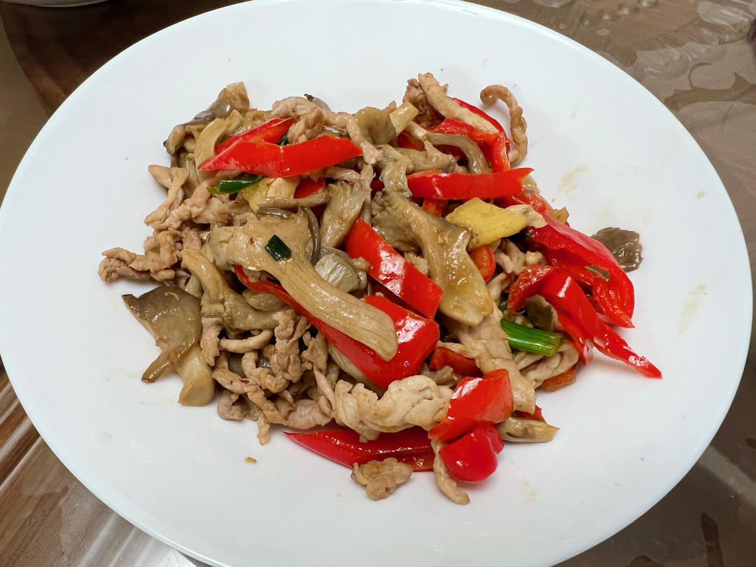 平菇炒肉（鲜香）