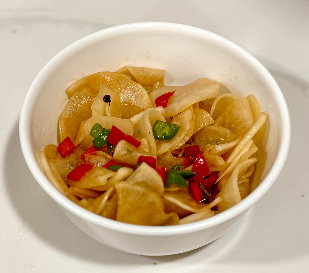 酸辣凉拌白萝卜片——中式一日三餐（七十七）