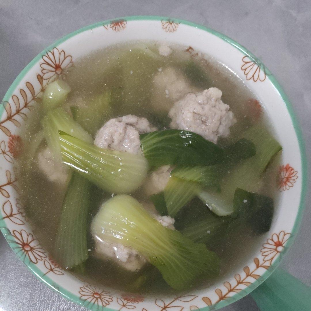 小白菜丸子汤