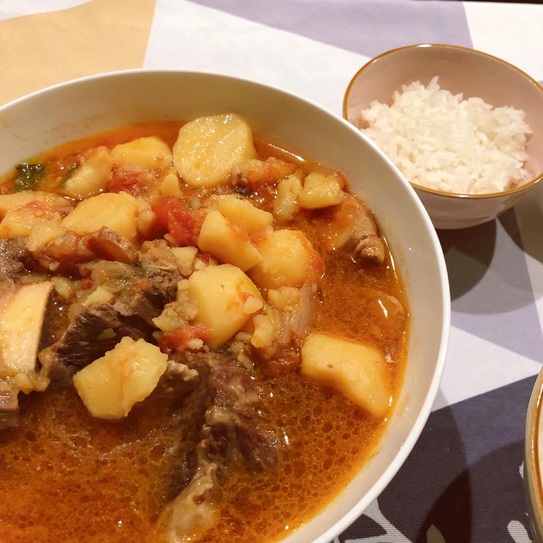 番茄土豆炖牛腩