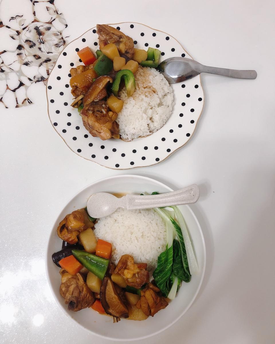好吃到原地爆炸的黄焖鸡