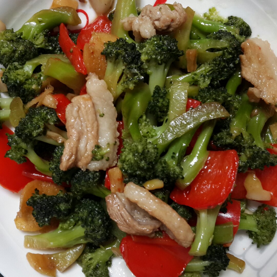 西兰花炒五花肉