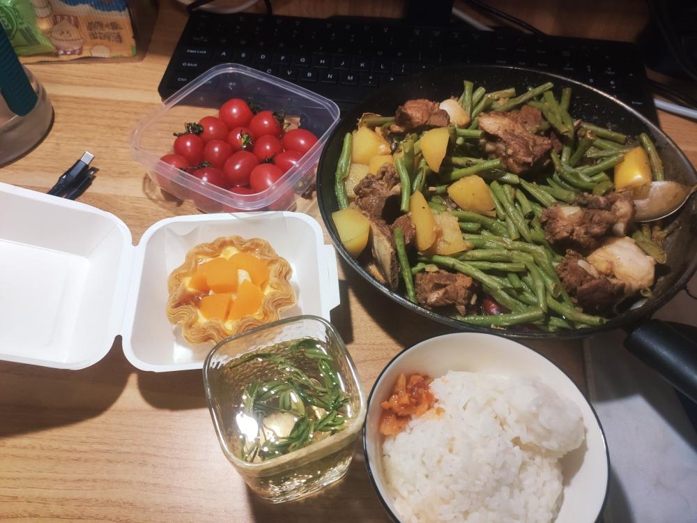 硬菜代表--排骨炖豆角土豆（豆角焖面胚子）