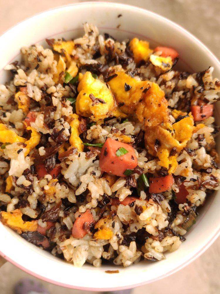 口水三千丈做的芽菜蛋炒饭