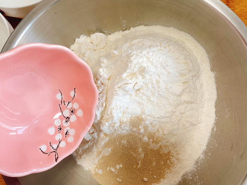 纯奶手撕吐司的做法 步骤1