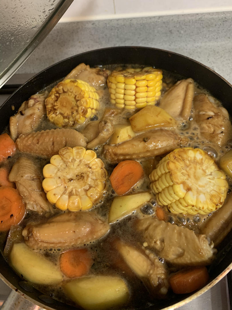 简单易做❗️好吃到哭的可乐鸡翅玉米煲❗️