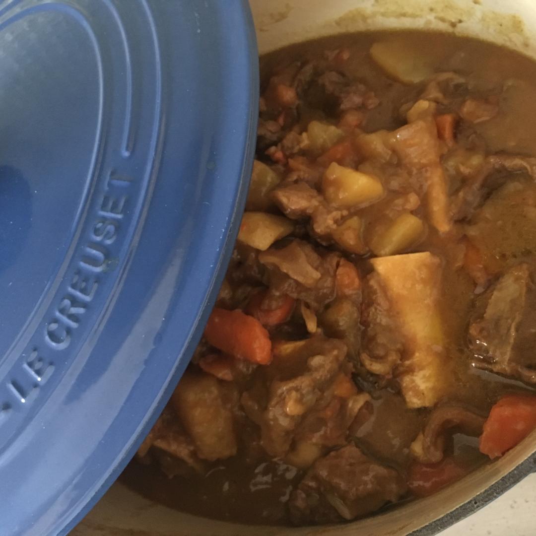 日式咖喱牛肉饭