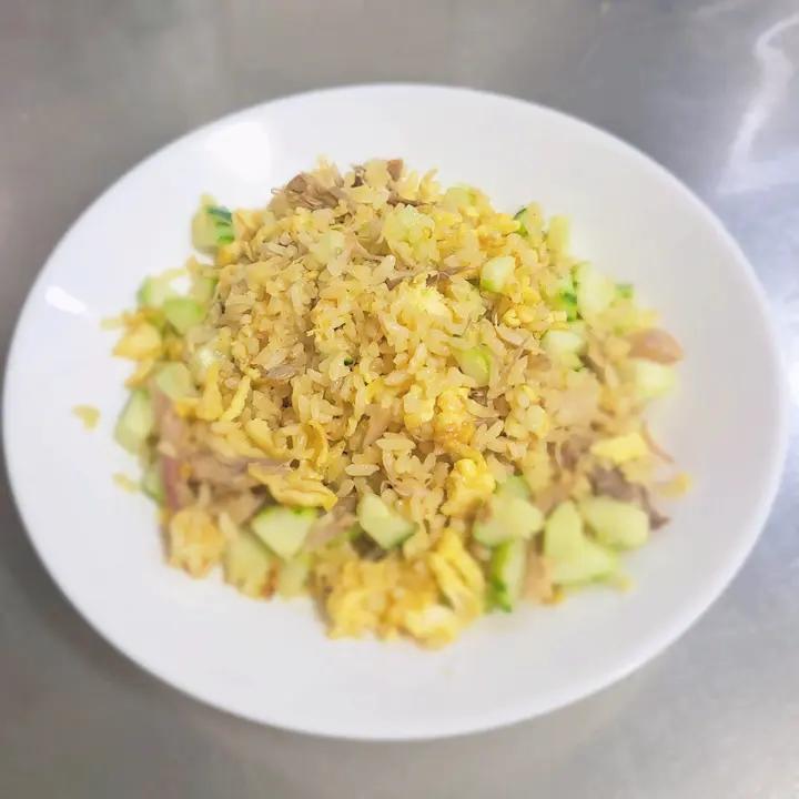 新世界的大门：鸭肉咸蛋黄芥末粒炒饭