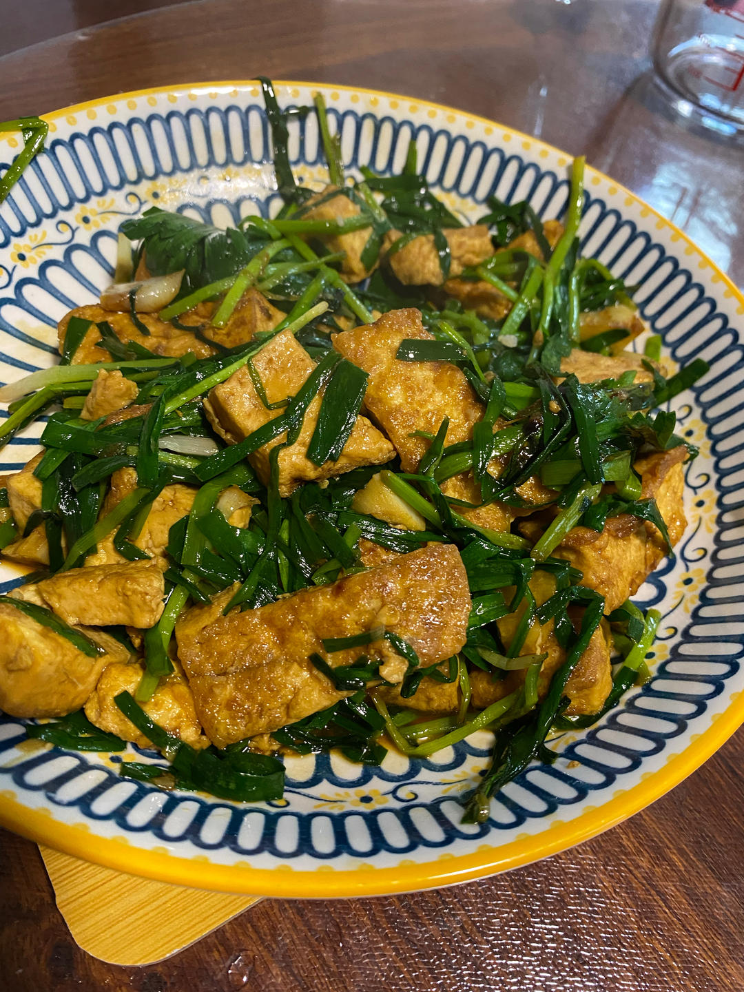 超简单的韭菜豆腐