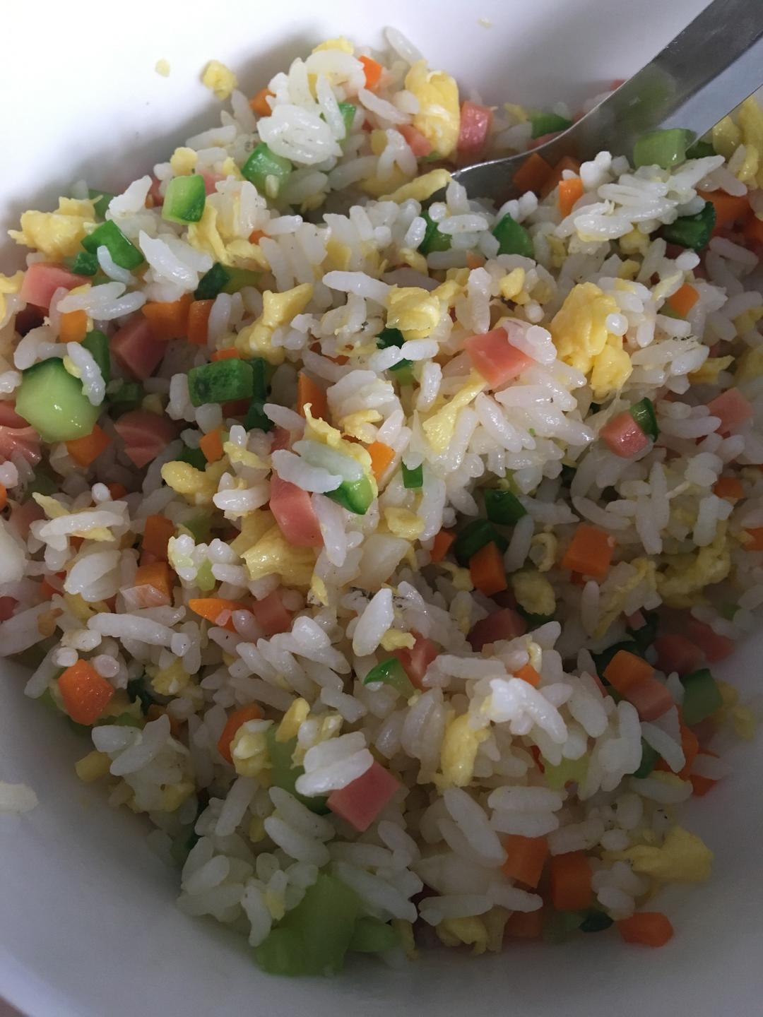 【蛋炒饭的做法步骤图,蛋炒饭怎么做好吃】美羊羊的心情_下厨房