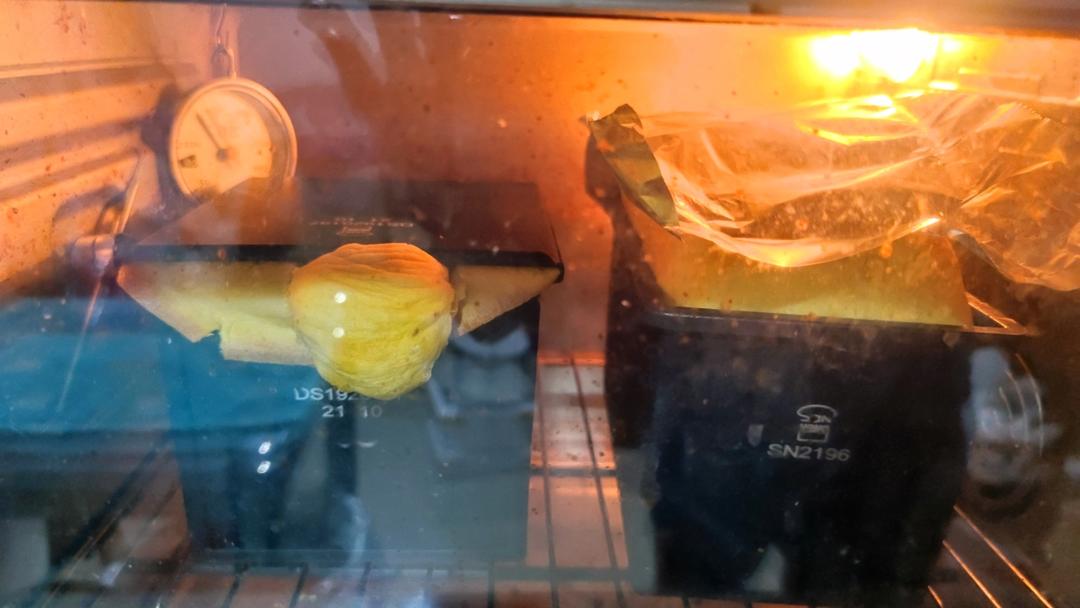 比戚风还软的吐司你吃过吗？「南瓜布里欧吐司」