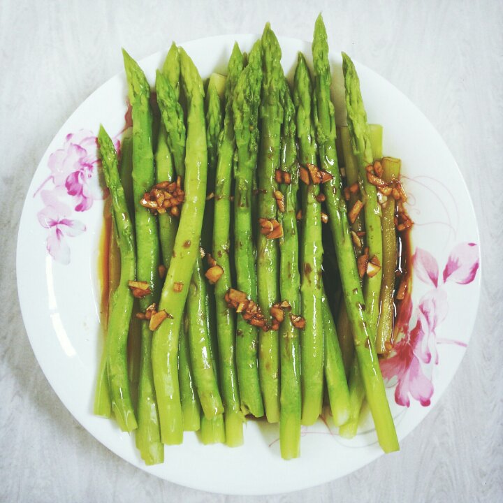 鲜味油淋芦笋