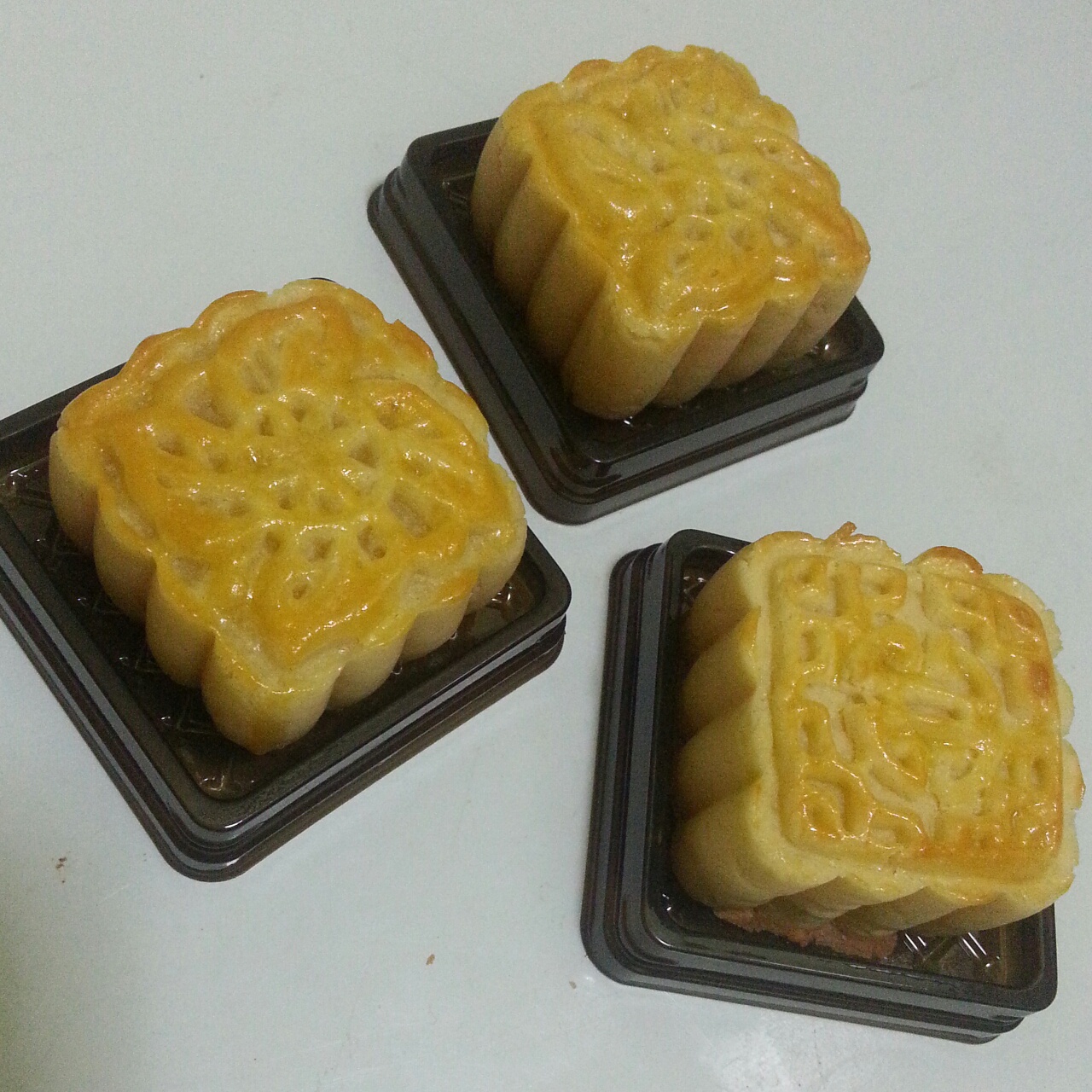 半岛酒店奶黄月饼——号称月饼界的劳斯莱斯