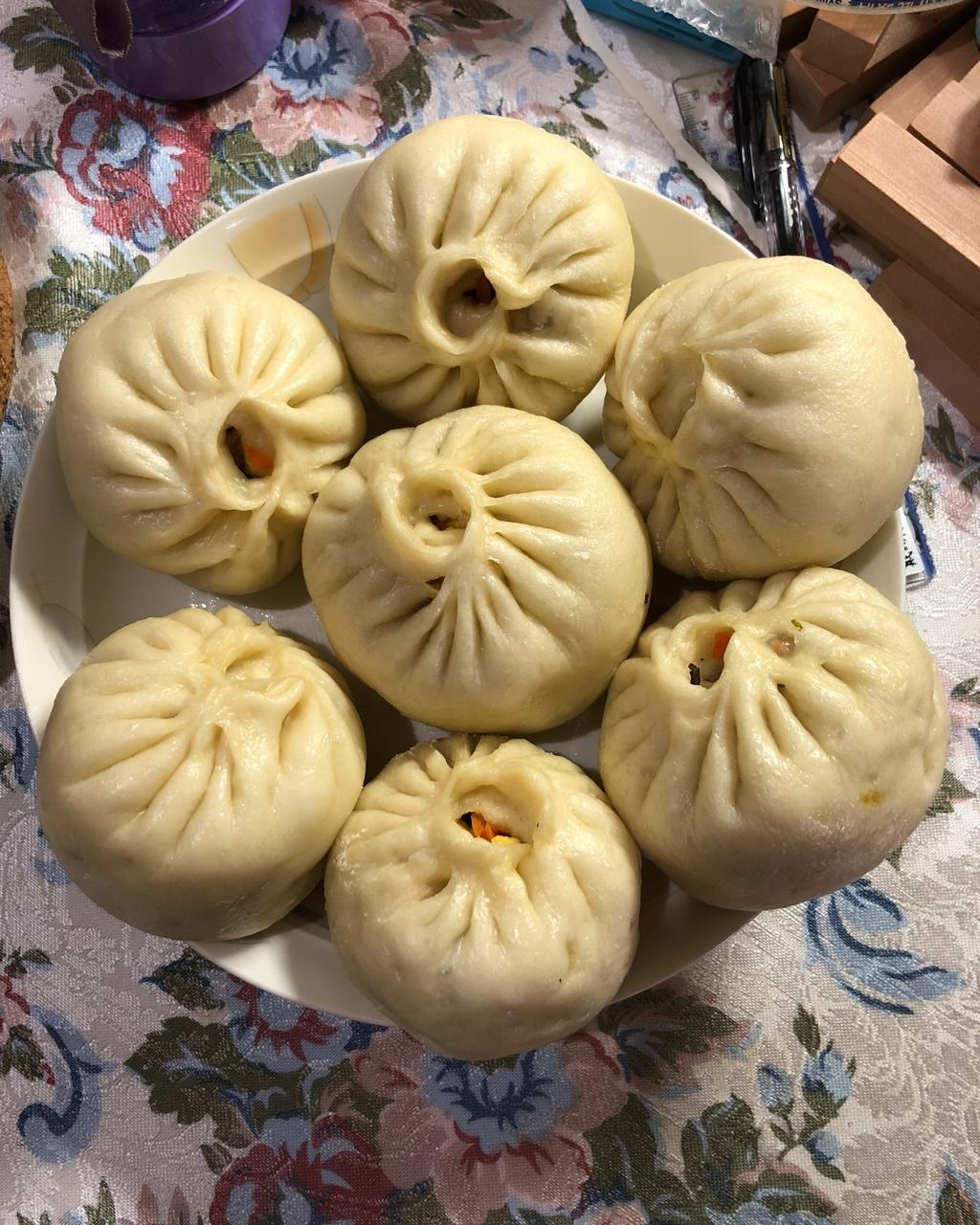 胡萝卜木耳鸡蛋素包子