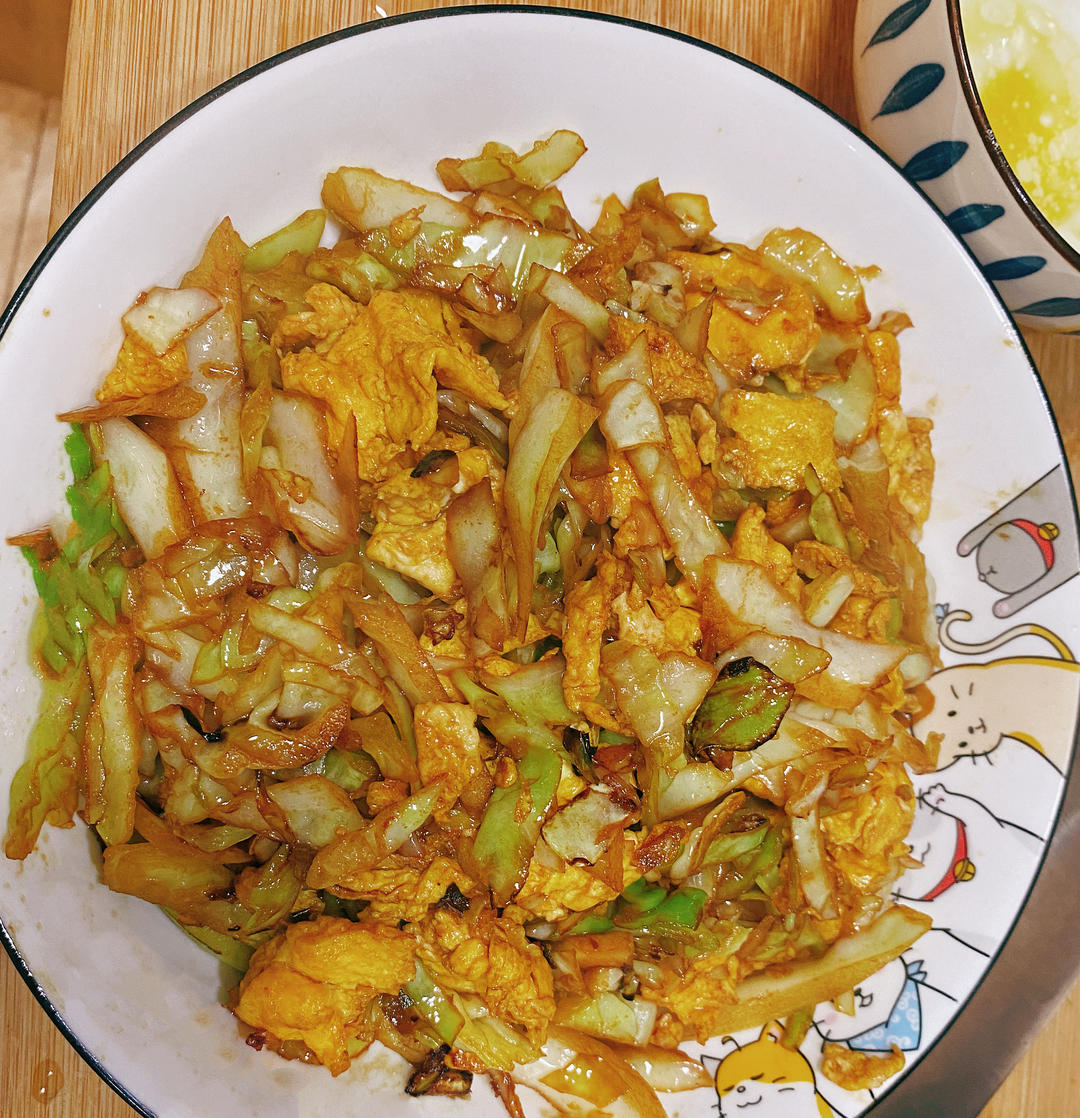 超级下饭的家常菜！给肉都不换的包菜炒鸡蛋