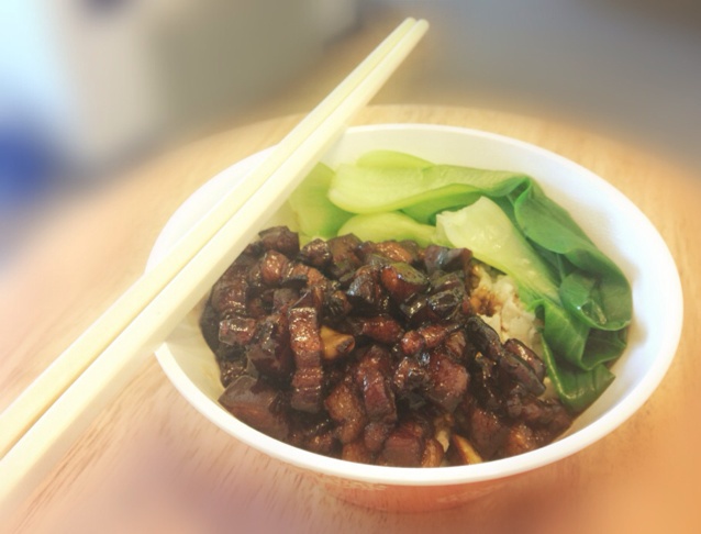家常卤肉饭
