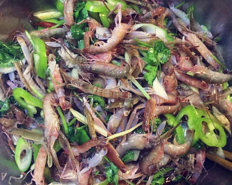 大连人•“生拌嘎巴虾”～味道美翻天