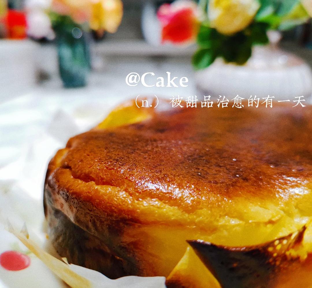 咸蛋黄巴斯克蛋糕